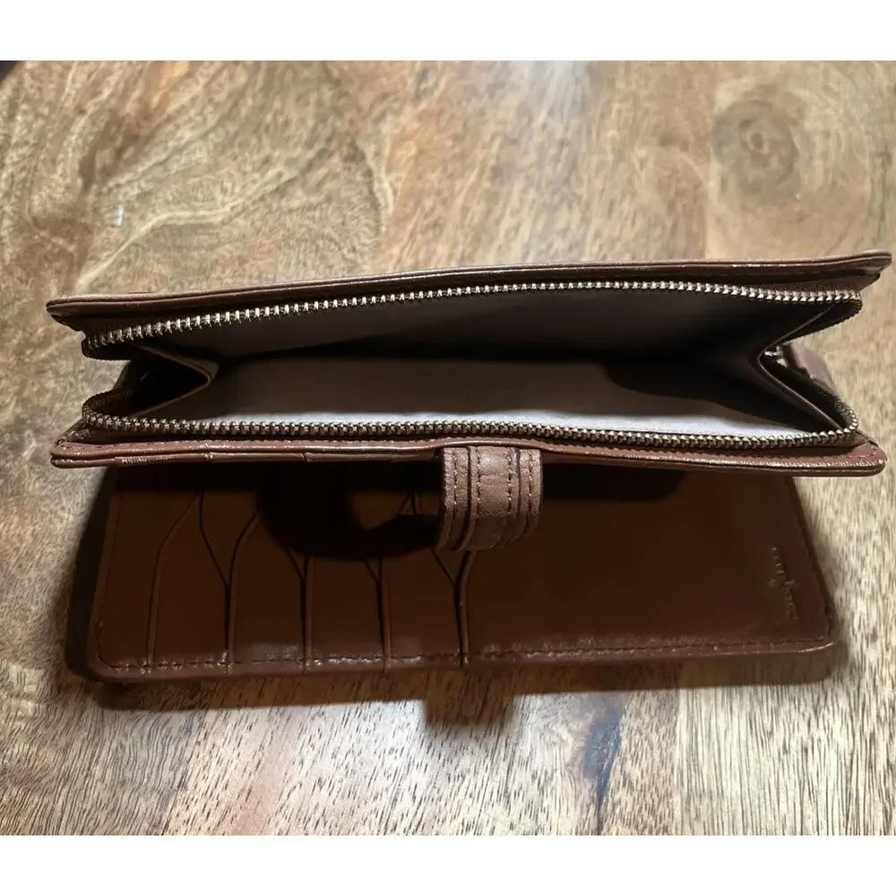 COLE HAAN Vintage Continental Brown Leather Wallet Stud Accent Multi Pocket